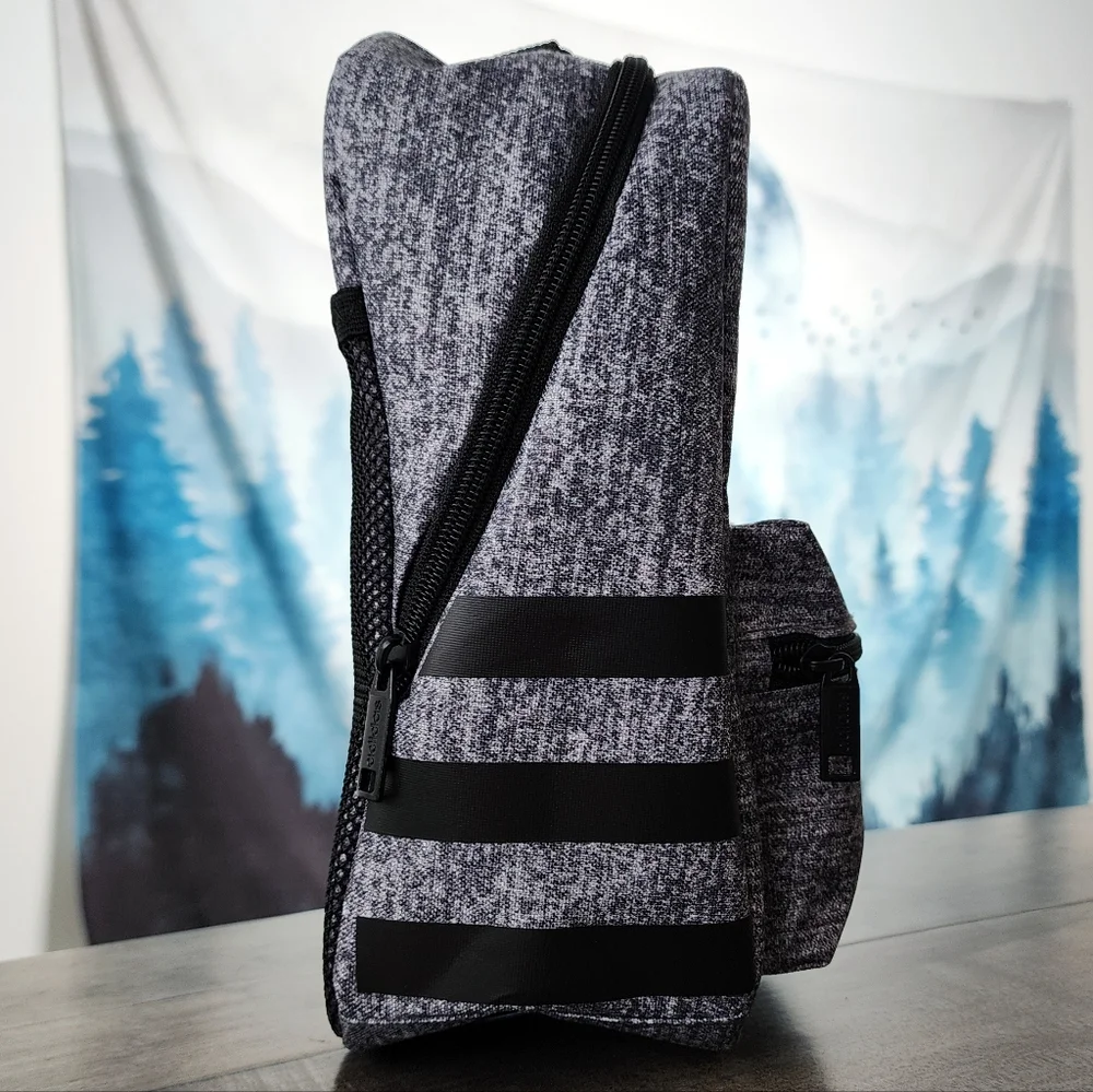 Adidas Santiago Insulated Lunch Bag Gray Black NWT - Picture 12 of 15